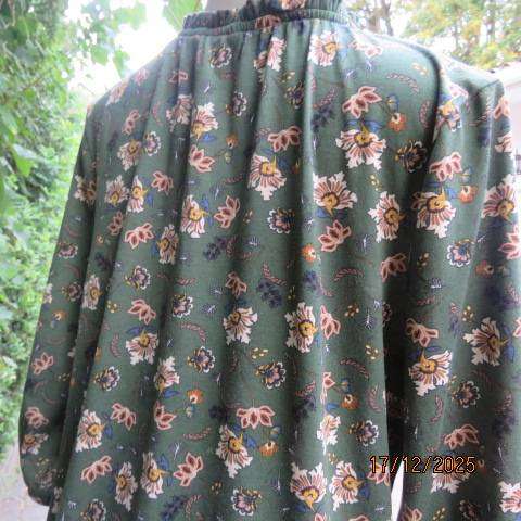 MILADYS pine green with cream-tan print slip over top. Elasticated frilled neckline. Size 40-42