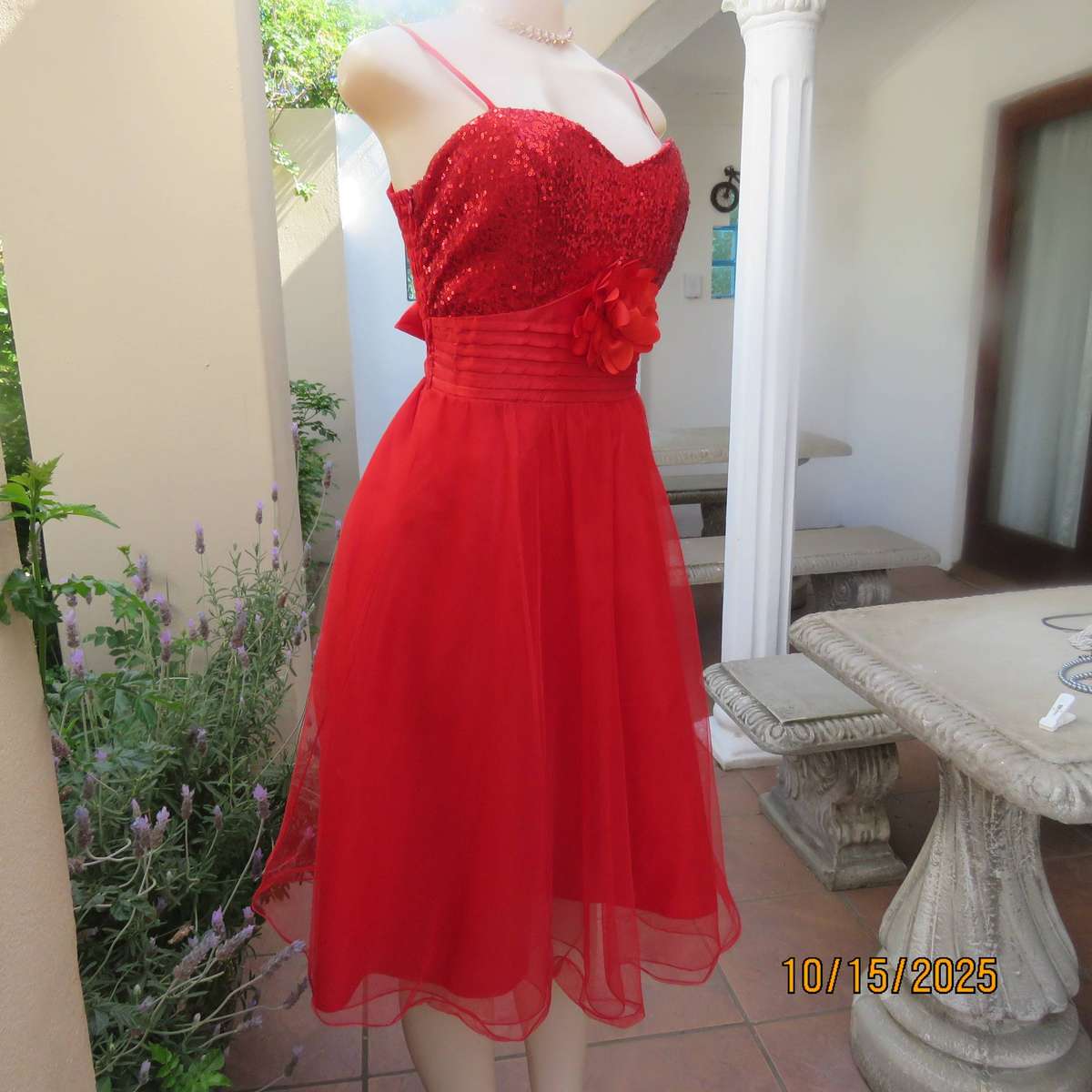 GERANO bright red sequined bust evening dress in size 38.