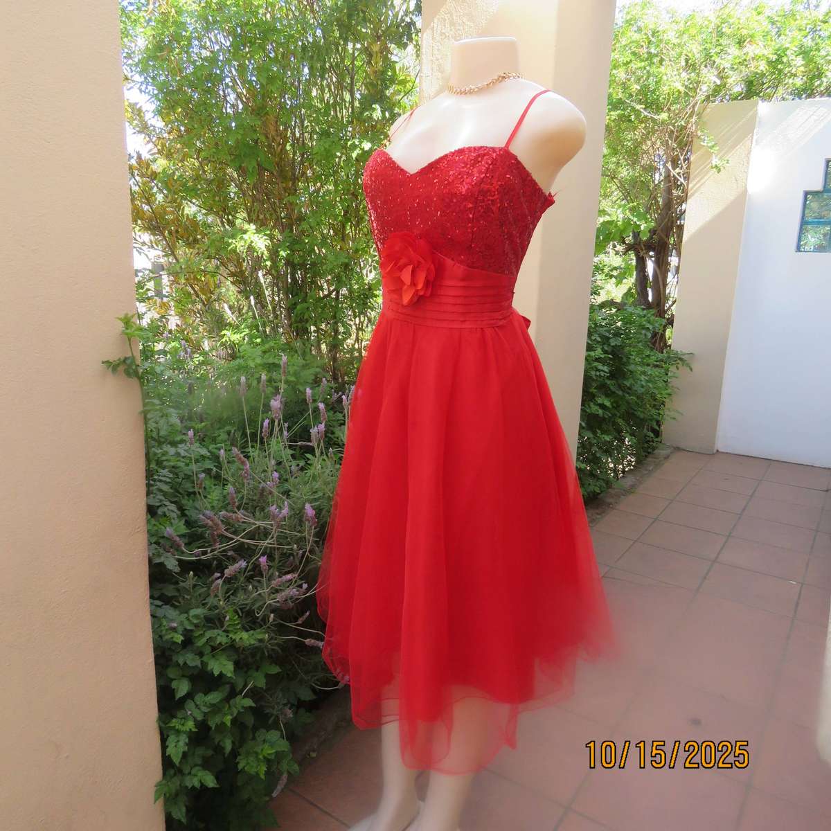 GERANO bright red sequined bust evening dress in size 38.