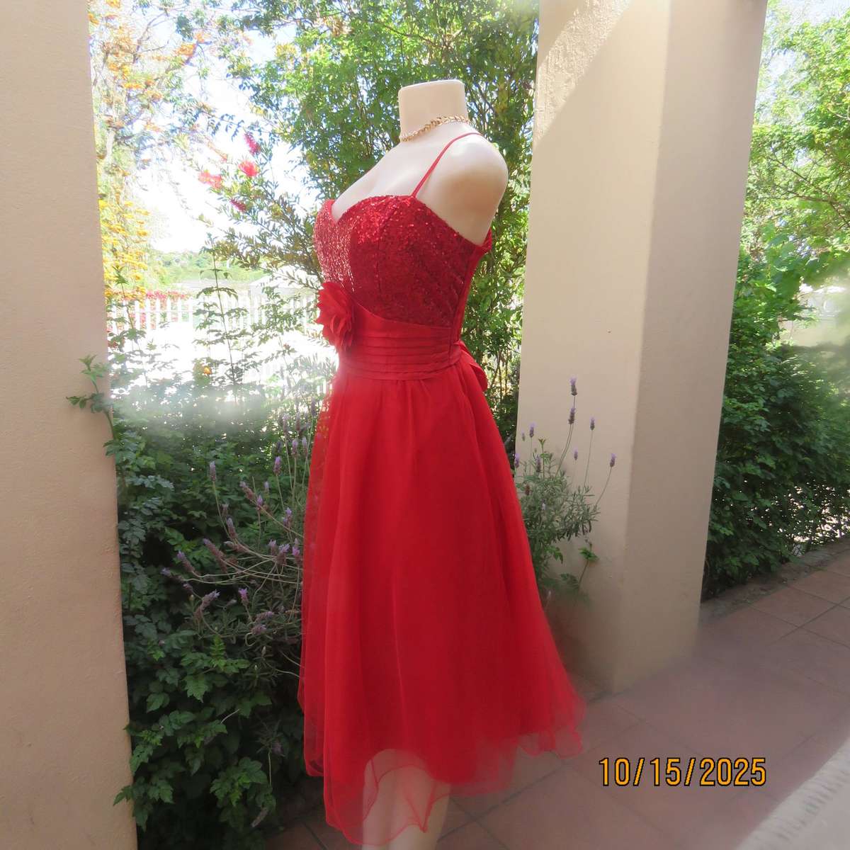 GERANO bright red sequined bust evening dress in size 38.