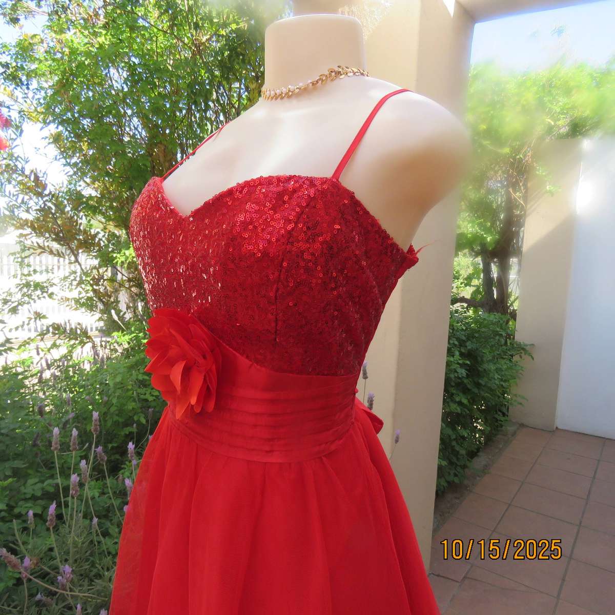 GERANO bright red sequined bust evening dress in size 38.