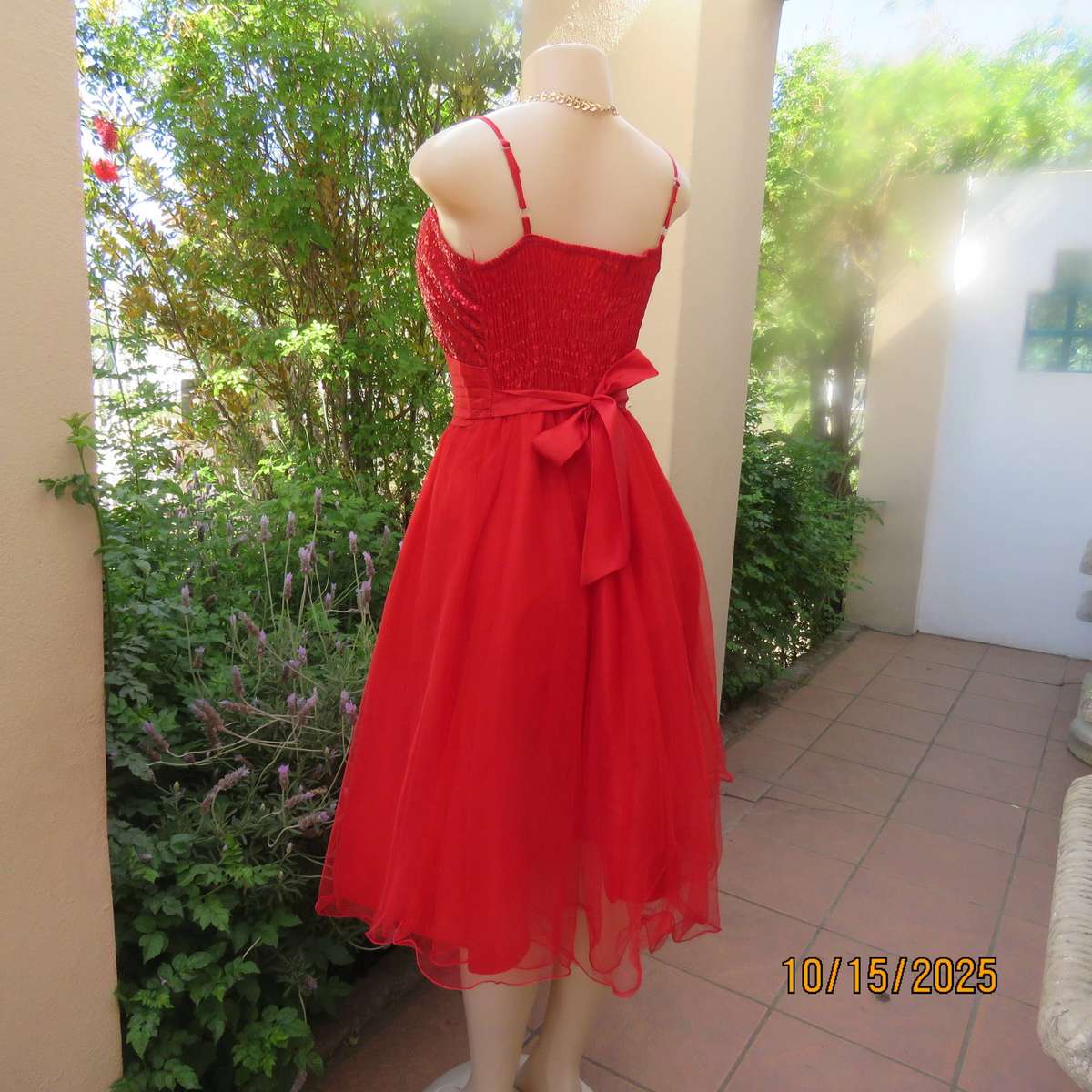 GERANO bright red sequined bust evening dress in size 38.