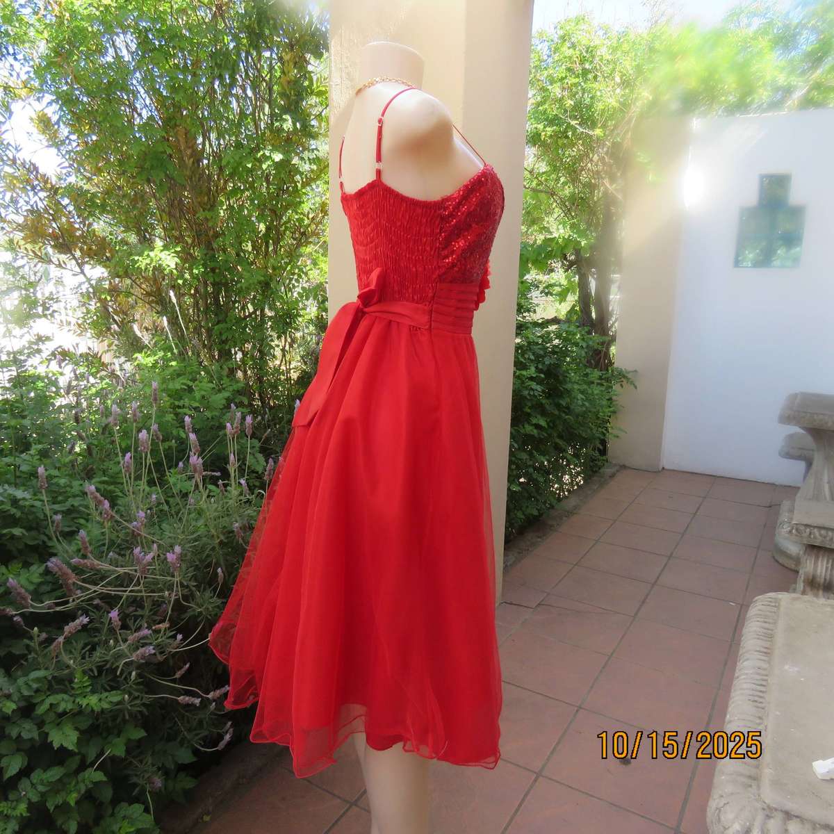 GERANO bright red sequined bust evening dress in size 38.