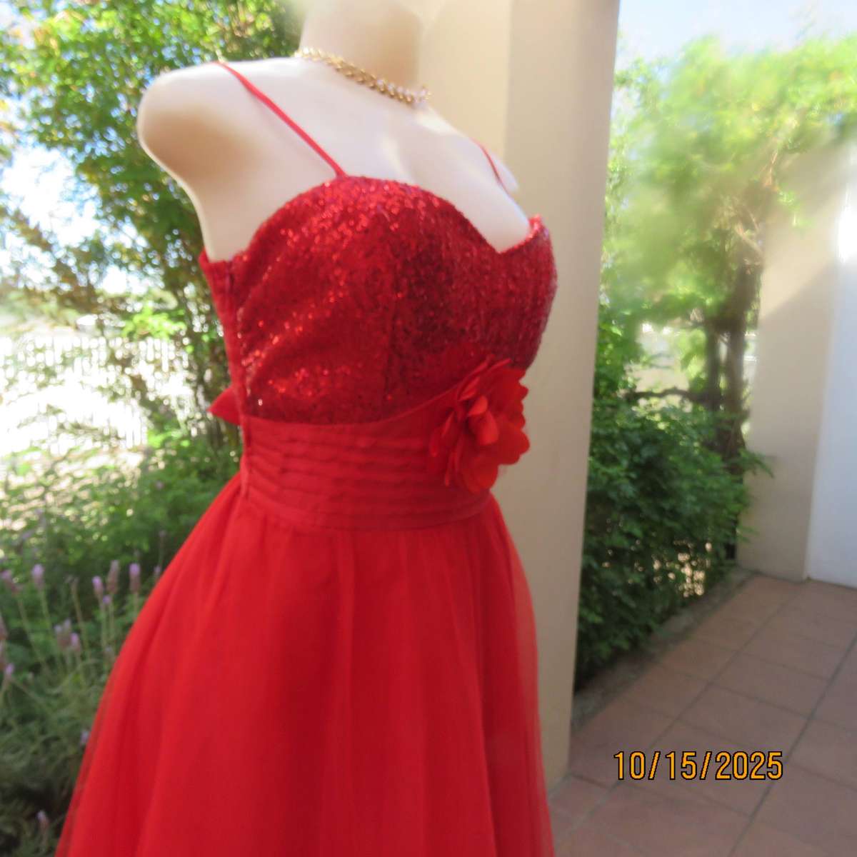 GERANO bright red sequined bust evening dress in size 38.
