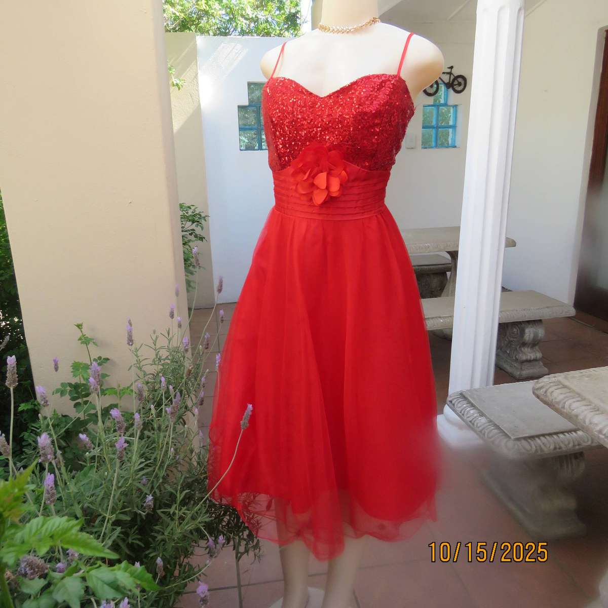 GERANO bright red sequined bust evening dress in size 38.