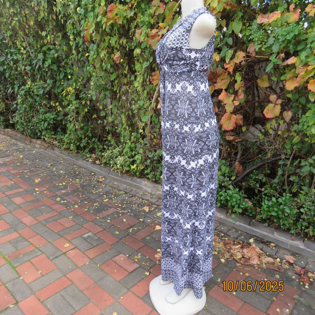 Empire style bohemian patterned maxi black-white dress. Polycotton stretch.Size 34