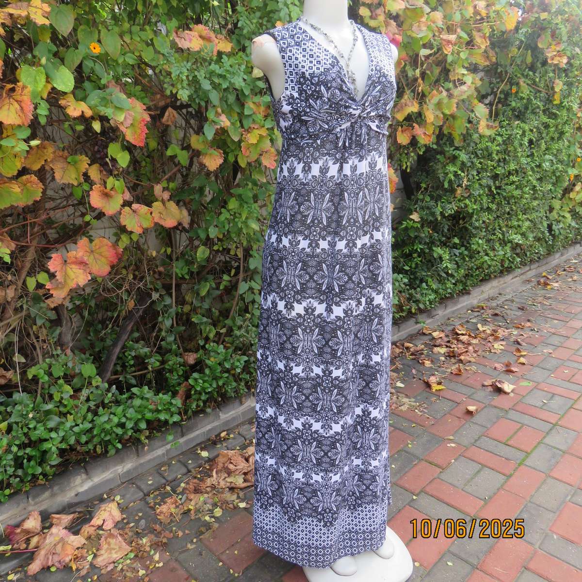 Empire style bohemian patterned maxi black-white dress. Polycotton stretch.Size 34