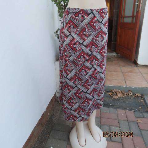 Geometric Print ankle-length A-line stretch polycotton skirt, size 42