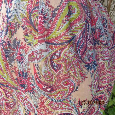 Tango cream polyester V-neck fully lined dress with paisley print in blue-green-red. size 40