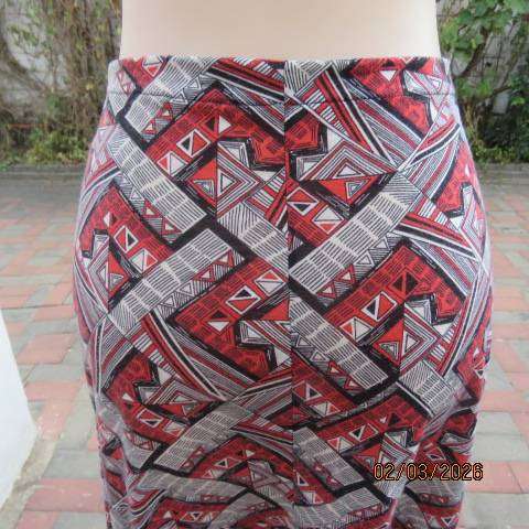 Geometric Print ankle-length A-line stretch polycotton skirt, size 42