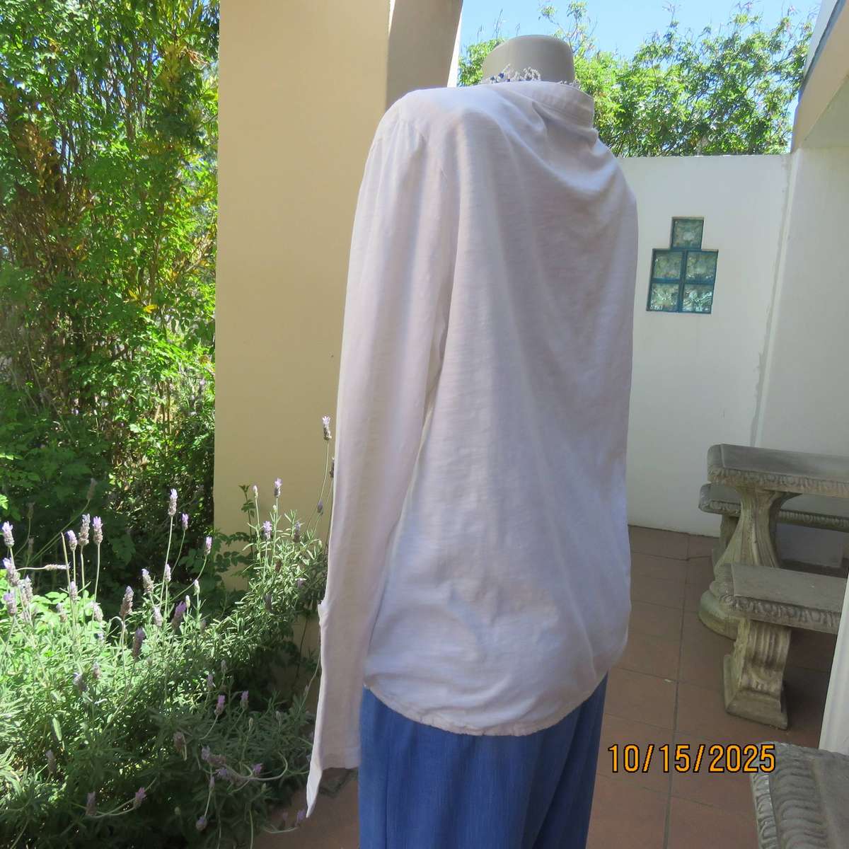 TRS white cotton long sleeve top with drawstring in hem. Size 42-44