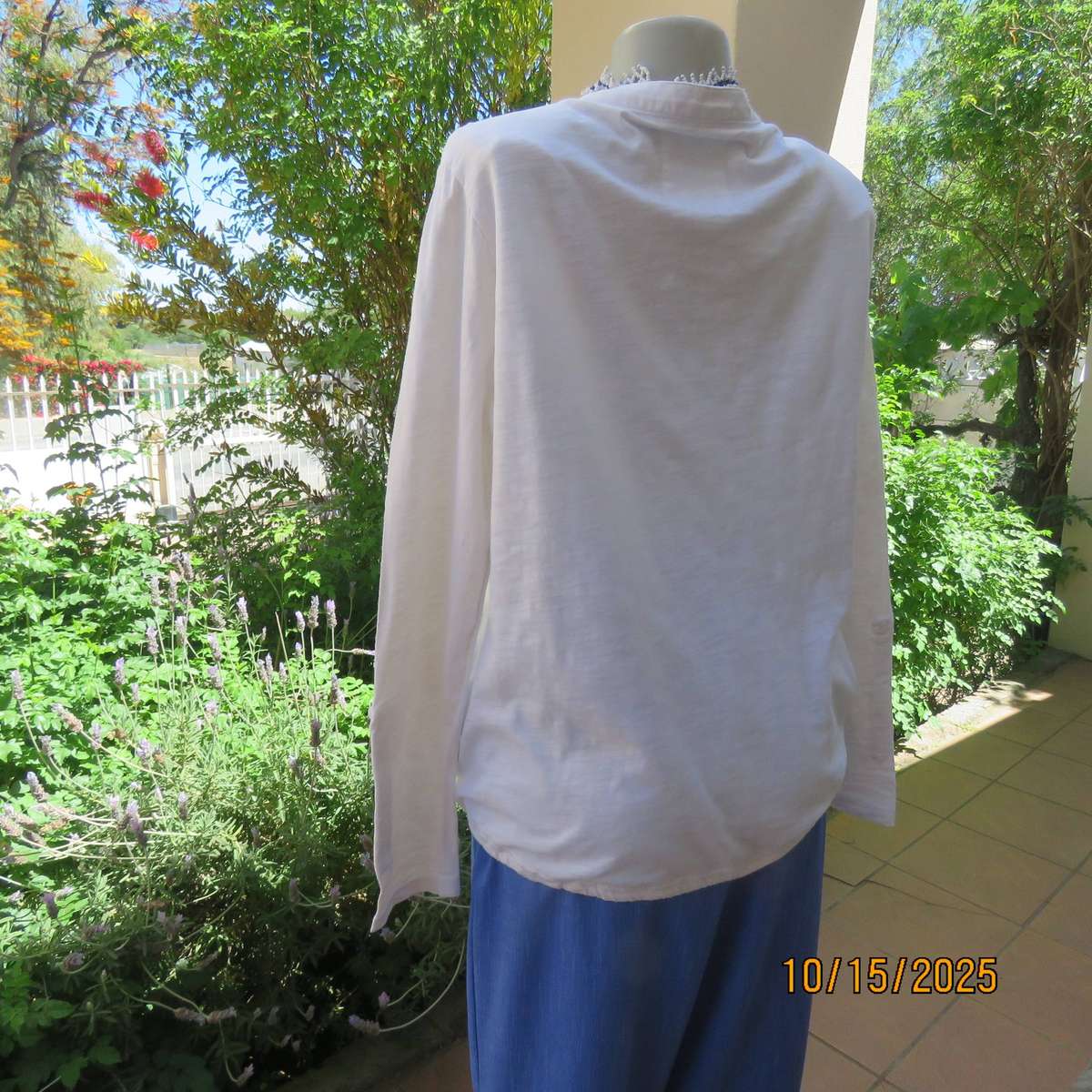 TRS white cotton long sleeve top with drawstring in hem. Size 42-44