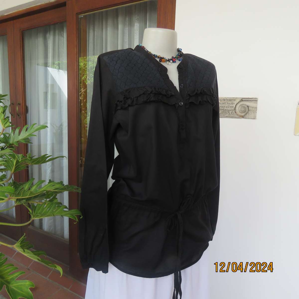 Fabulous black 100% cotton slip over top size 38 by WOOLWORTHS. Laced yoke.Double drawstring.As new