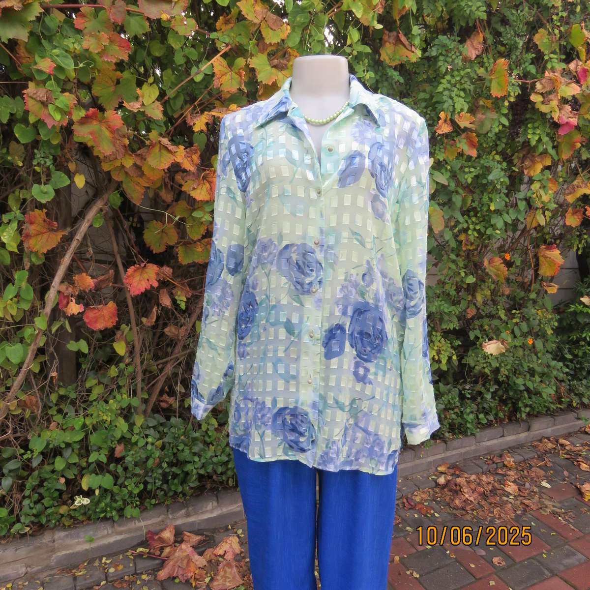MILADY'S mint green-blue luxury sheer floral long sleeve top size 38.