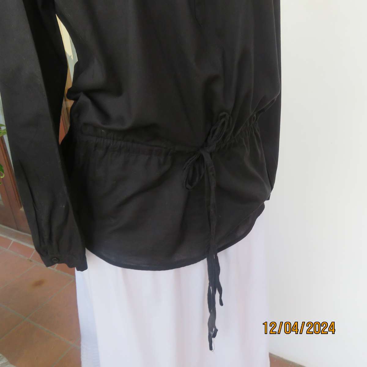 Fabulous black 100% cotton slip over top size 38 by WOOLWORTHS. Laced yoke.Double drawstring.As new