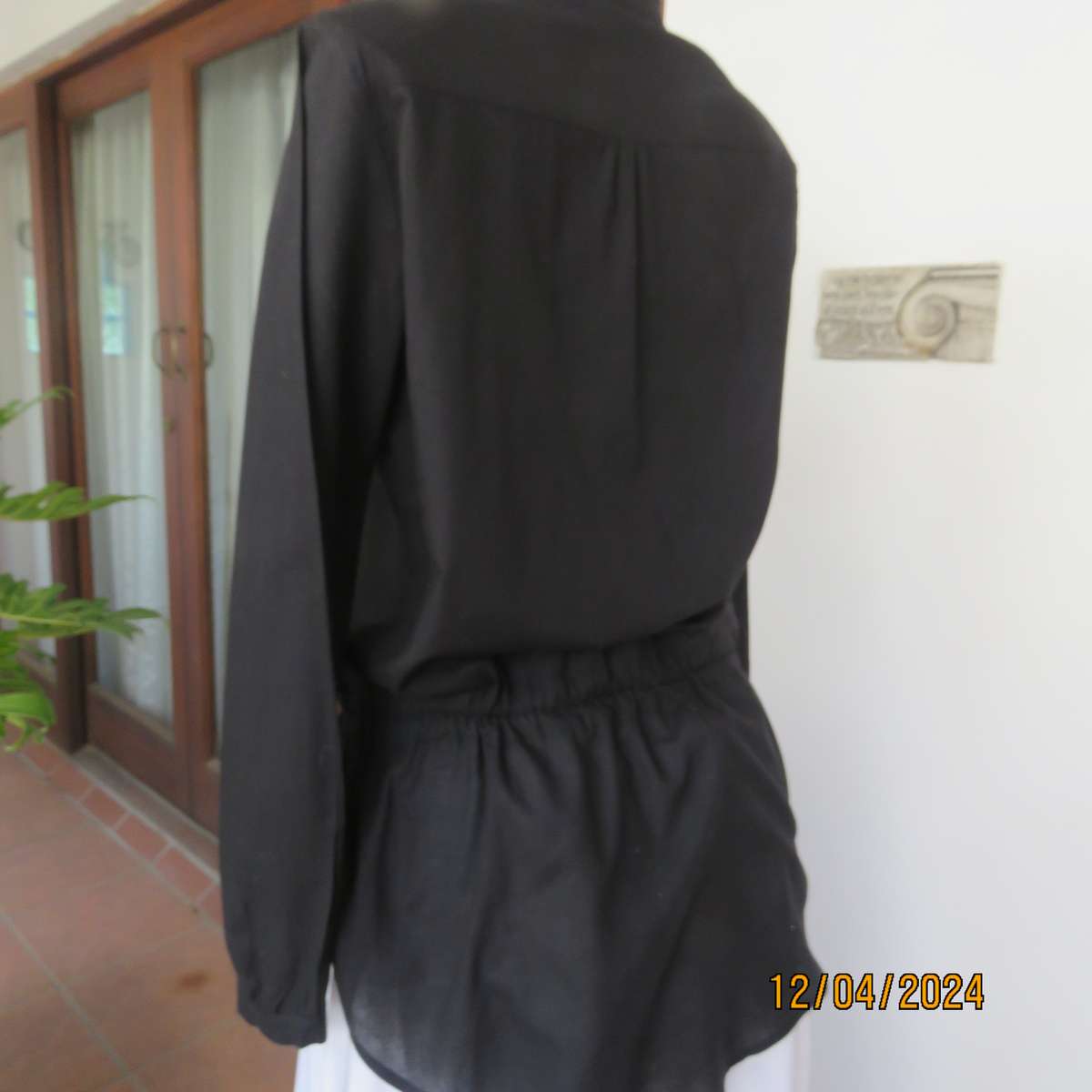 Fabulous black 100% cotton slip over top size 38 by WOOLWORTHS. Laced yoke.Double drawstring.As new