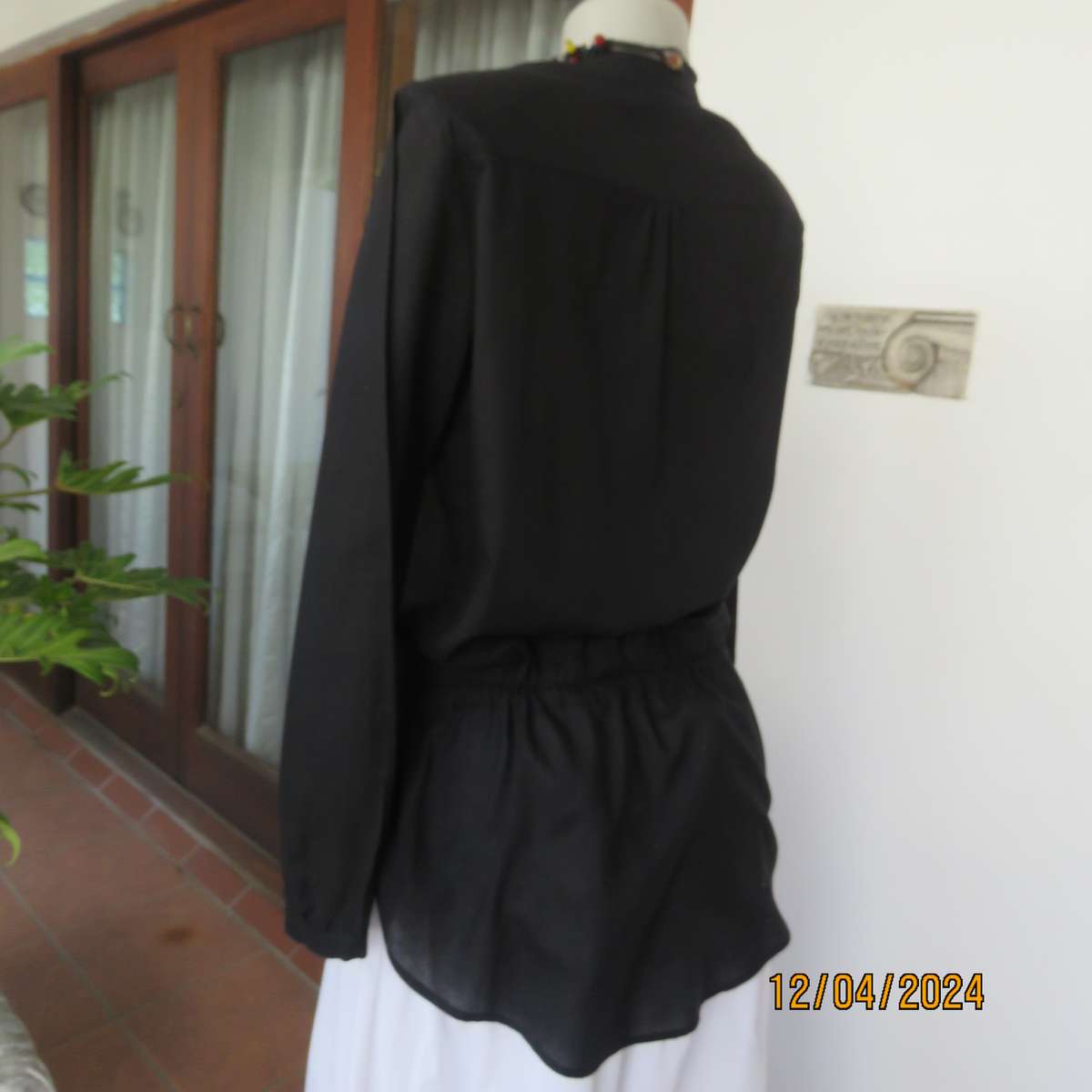 Fabulous black 100% cotton slip over top size 38 by WOOLWORTHS. Laced yoke.Double drawstring.As new