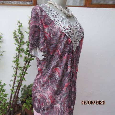 EVA polyester-nylon blend grey-crimson and white marble print top size 38