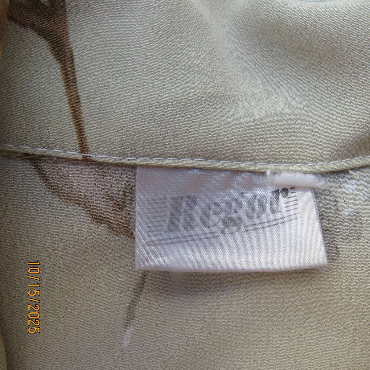 REGOR tea green short sleeve top with brown floral print size 42