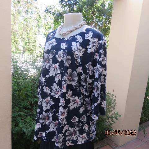 MILADYS navy polyester top with grey floral print and pink accents, size 46