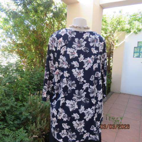 MILADYS navy polyester top with grey floral print and pink accents, size 46