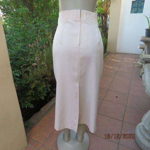 Hight waisted cream ribbed cotton owner made ankle length skirt. Size 36