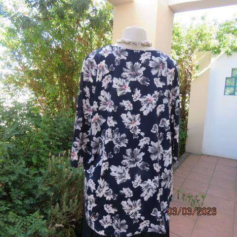 MILADYS navy polyester top with grey floral print and pink accents, size 46