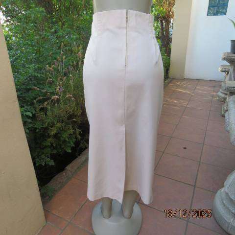 Hight waisted cream ribbed cotton owner made ankle length skirt. Size 36