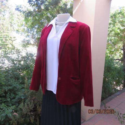 DELSWA scarlet red fully lined velvet cotton long sleeve jacket size 36