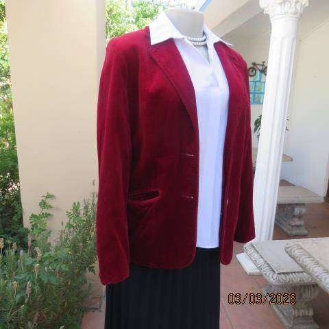 DELSWA scarlet red fully lined velvet cotton long sleeve jacket size 36