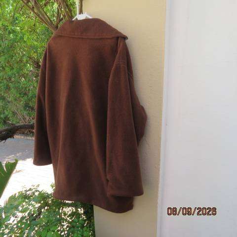 Reversible brown brushed polyester button jacket printed cotton inner and large pockets - Size 44