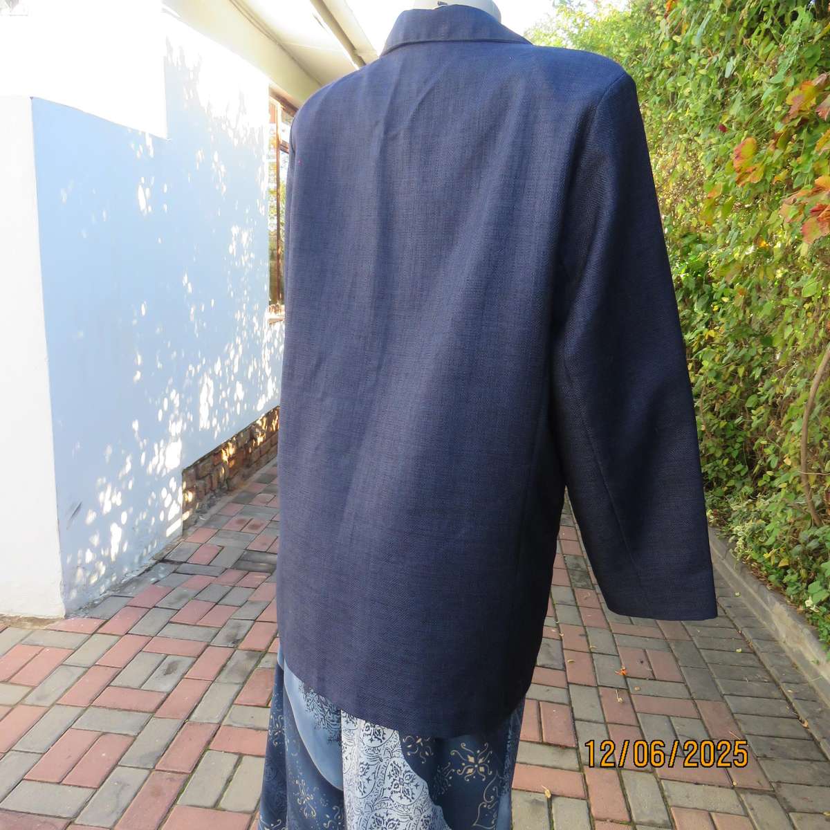 COTTON ON elegant navy fully lined long sleeve size 40 jacket in textured polyester