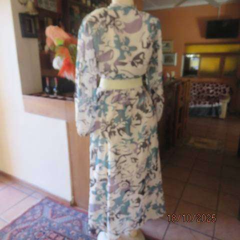 BLUSH MARK maxi sheer polyester cream with jade-grey print. Long sleeves. Size 38