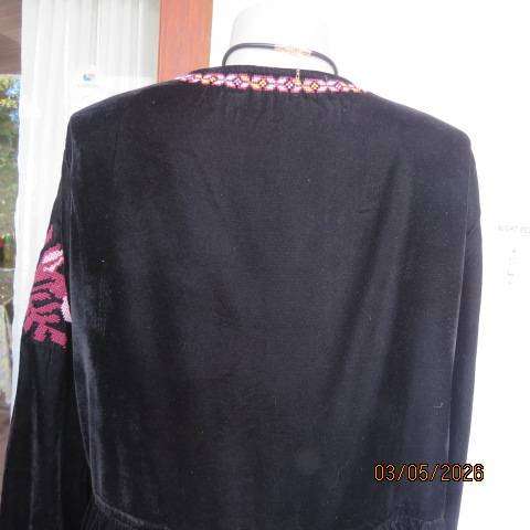 EDITION black velvet polyester long top with cross stitch embroidery, V neck, size 44