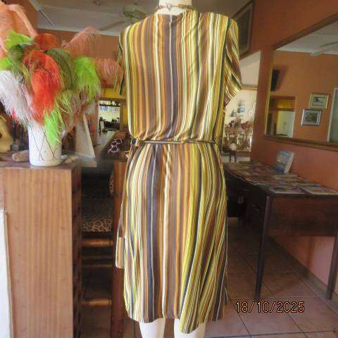 ANNA PIA wrap around autumn colour striped stretch polyester dress size 44 to 48.