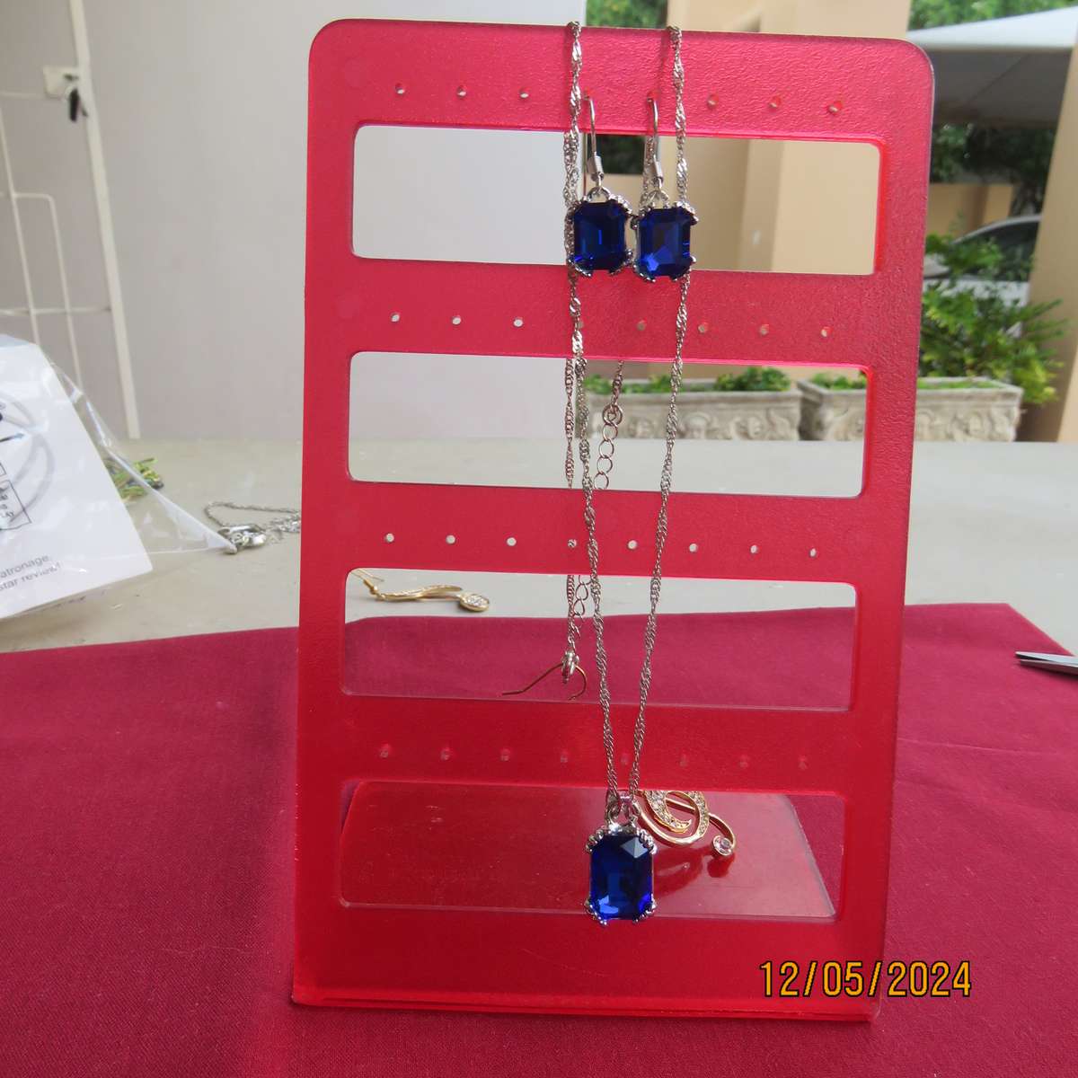 High quality jewelry set in silver with blue stones. Resembles antique jewelry. New item.