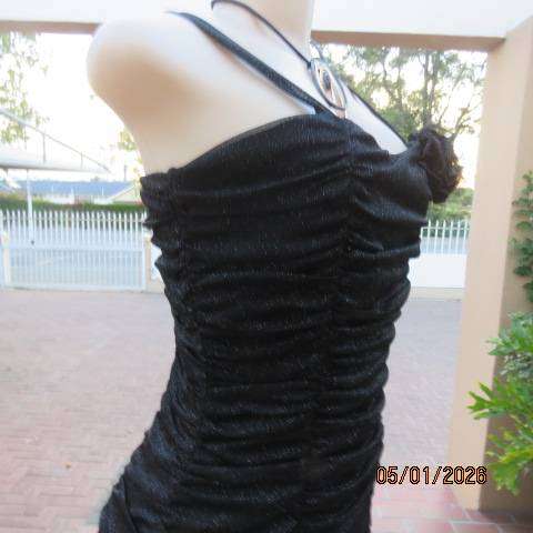 TRUWORTHS Glamour black stretch polyester vertically gathered dress with silver. Size 35