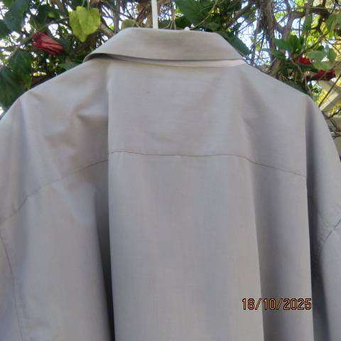 BARRON trout grey short sleeve polycotton shirt size 3XL.