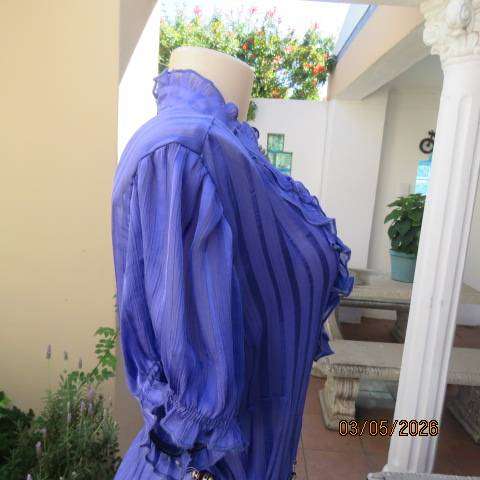 EXPRESS Fashion true purple sheer polyester embossed stripe button-down top size 42