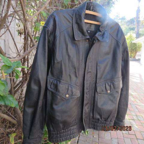 Men's black genuine leather biker jacket with pockets, size M