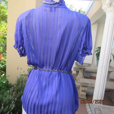 EXPRESS Fashion true purple sheer polyester embossed stripe button-down top size 42