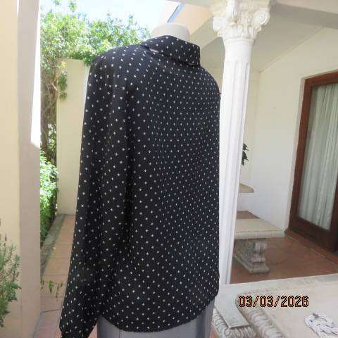 MERIEN HALL Black Polyester Long Sleeve Blouse with White Print, Size 42-44