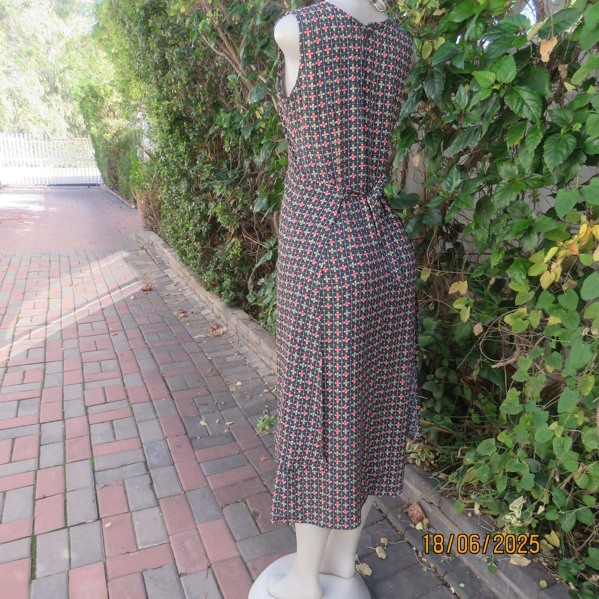 Navy ankle length floral pattern stripe dress - crimson-green. Unique style. Size 34