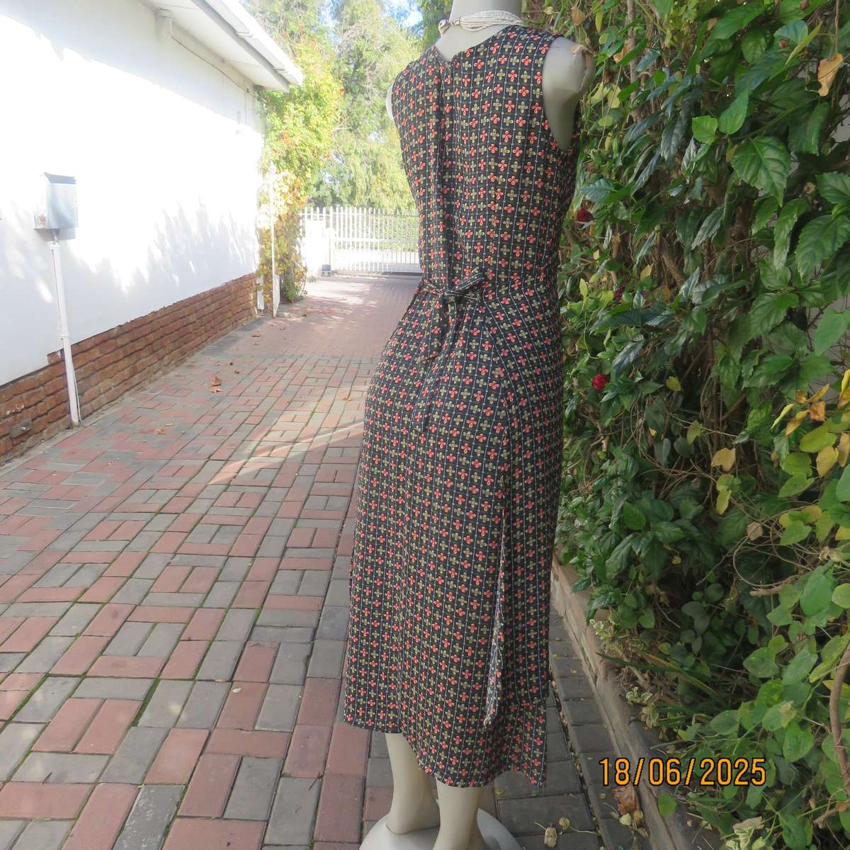 Navy ankle length floral pattern stripe dress - crimson-green. Unique style. Size 34