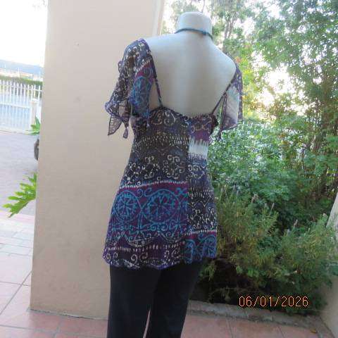 OASIS cool strappy top in blue-purple shades with triangle pieces over shoulders. Size 36