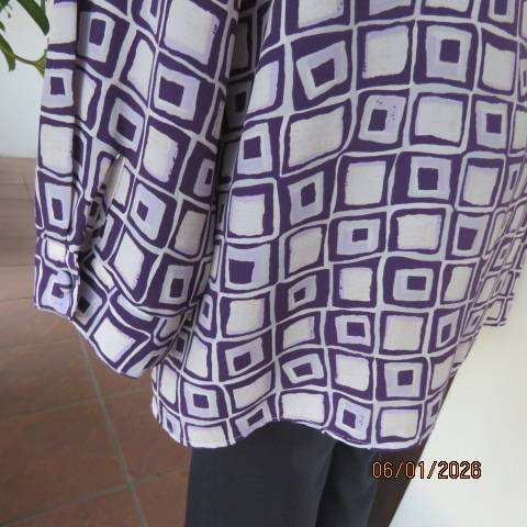 RENE TAYLOR white-purple polyester block printed long sleeve top. Button down. Size 48-50