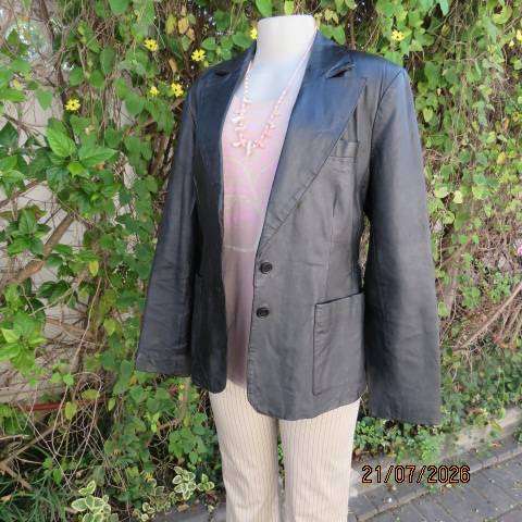 FOSHINI black genuine pig nappa leather button-down jacket with open collar, size 36-38