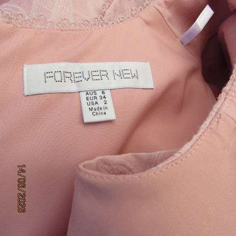 FOREVER NEW blush pink sleeveless dress in opaque embossed polyester viscose fabric, size 33