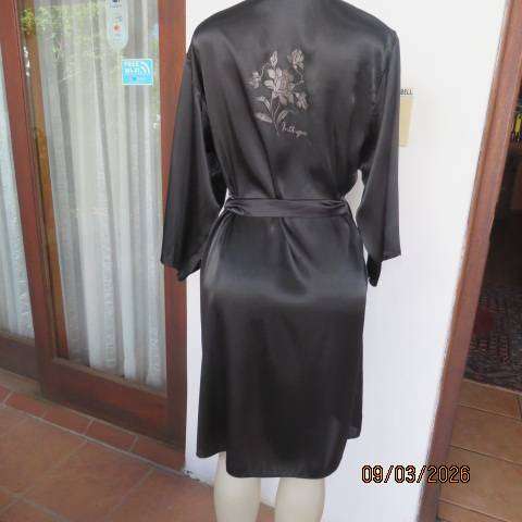 IINTRIGUE black polyester fold-over night gown with silver floral logo, size 38