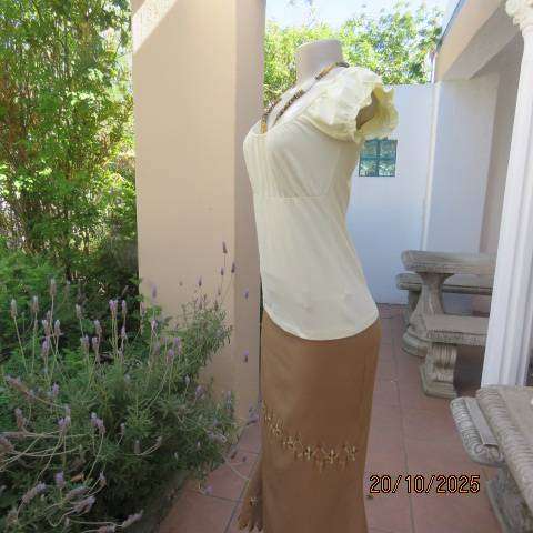 NEWS butter yellow stretch cotton off the shoulder top size 36